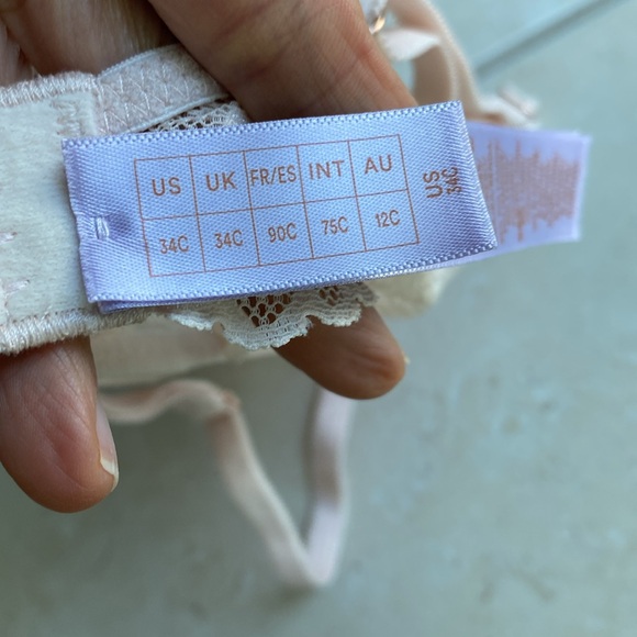 Savage x Fenty lace bra - Picture 3 of 4